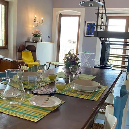 Loft Con Terrazza Vista Golfo E Colline Montinelle