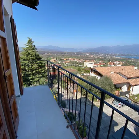 Loft Con Terrazza Vista Golfo E Colline דירה